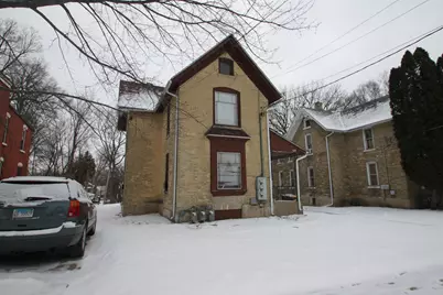 328 S Prospect Street, Rockford, IL 61104 - Photo 2