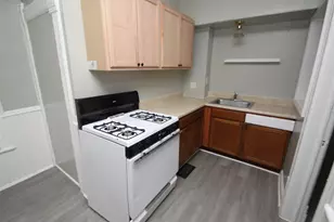 328 S Prospect St, Rockford, IL 61104 - Photo 8