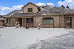 5517 Winners Cir, Caledonia, IL 61011 - Photo 4