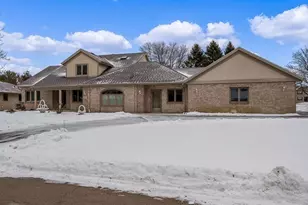 5517 Winners Cir, Caledonia, IL 61011 - Photo 2