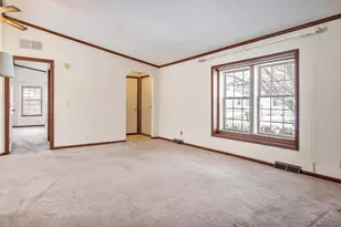 5488 Mahogany Ln, Roscoe, IL 61073 - Photo 6