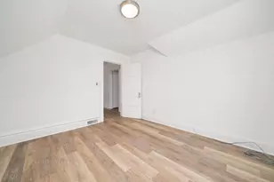 906 S 5th St, Rockford, IL 61104 - Photo 12