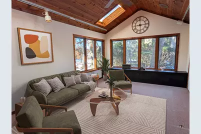 2032 W Laurel Street, Freeport, IL 61032 - Photo 10