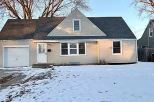 206 E Hosmer St, Loves Park, IL 61111 - Photo 1