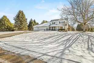 8629 Perth Ln, Caledonia, IL 61011 - Photo 4