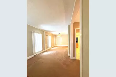 1708 Camp Avenue, Rockford, IL 61103 - Photo 6