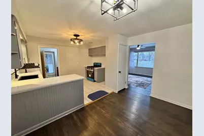 2703 18th Avenue, Rockford, IL 61108 - Photo 8