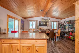 1012 Viaduct Rd, Savanna, IL 61074 - Photo 6