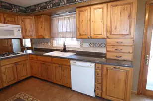 532 S Ward St, Stockton, IL 61085 - Photo 4