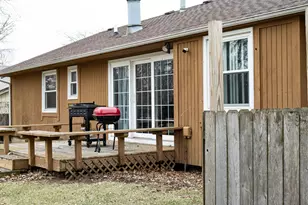 3071 Breezeway Dr, Rockford, IL 61107 - Photo 2