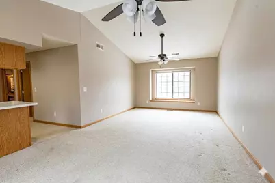 6502 Timberleaf Court #Unit 2, Loves Park, IL 61111 - Photo 10