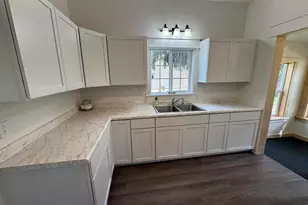 101 E Division St, Shannon, IL 61078 - Photo 16