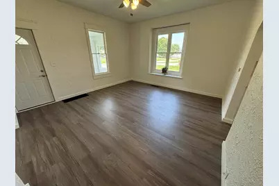 101 E Division Street, Shannon, IL 61078 - Photo 22