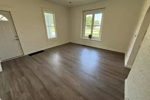 101 E Division St, Shannon, IL 61078 - Photo 22