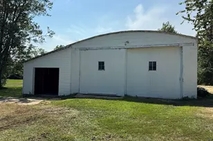 101 E Division St, Shannon, IL 61078 - Photo 8