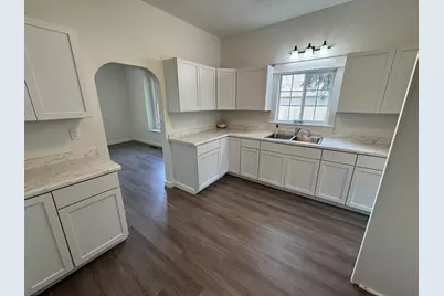 101 E Division Street, Shannon, IL 61078 - Photo 18