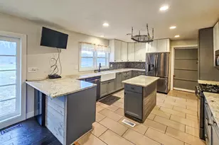 10582 Atwood Rd, Roscoe, IL 61073 - Photo 12