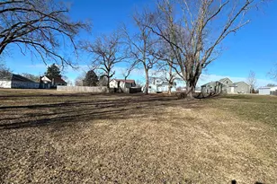 129 W Main St, Amboy, IL 61310 - Photo 34