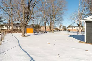 938 E Riverside Blvd, Loves Park, IL 61111 - Photo 52