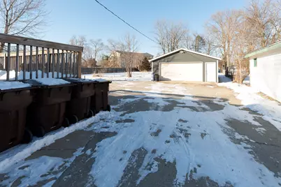 938 E Riverside Boulevard, Loves Park, IL 61111 - Photo 60