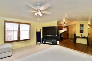 666 S Bluff #402 St, South Beloit, IL 61080 - Photo 2