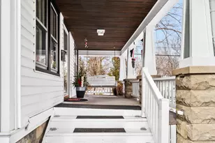 1217 Rose Ave, Rockford, IL 61104 - Photo 2