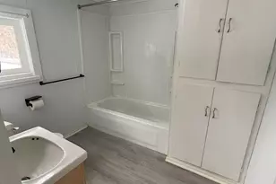 402 W Main St, Warren, IL 61087 - Photo 16