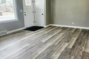 3216 N Winnebago St, Rockford, IL 61103 - Photo 2