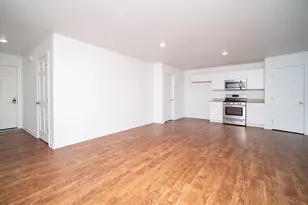 2958 Huntington Dr, Belvidere, IL 61008 - Photo 2