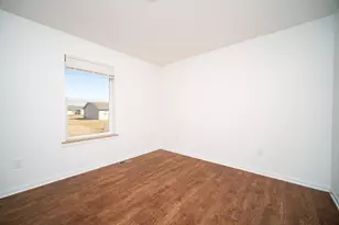 2958 Huntington Dr, Belvidere, IL 61008 - Photo 8