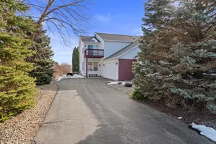 410 Pine White Rd, Roscoe, IL 61073 - Photo 2