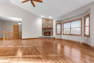 6998 E Hales Corner Rd, Stillman Valley, IL 61084 - Photo 12