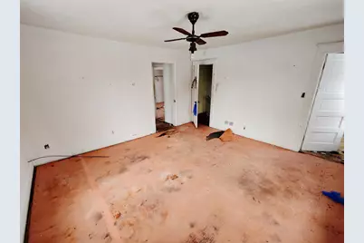 1020 S Oak Avenue, Freeport, IL 61032 - Photo 14