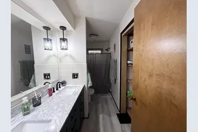 214 Long Street, Warren, IL 61087 - Photo 8