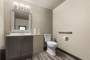 702 Cambridge Ave, Rockford, IL 61102 - Photo 10