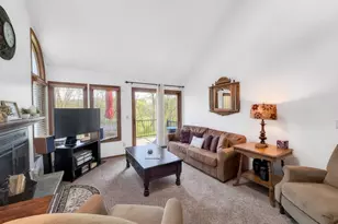 23 Oak Glen Dr, Galena, IL 61036 - Photo 2