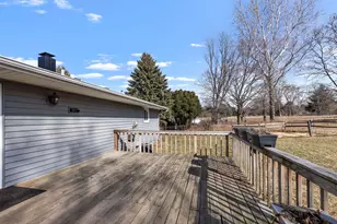 5860 Kirkwood Cir, Rockford, IL 61109 - Photo 16