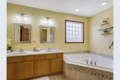 4593 Woodcrest Lane, Roscoe, IL 61073 - Photo 34