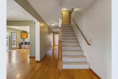 4593 Woodcrest Lane, Roscoe, IL 61073 - Photo 8