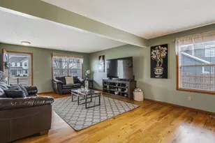 4593 Woodcrest Ln, Roscoe, IL 61073 - Photo 6