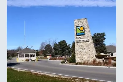 717 Heathcliff Court, Lake Summerset, IL 61019 - Photo 10