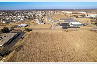 74Xx Rock Valley Parkway, Loves Park, IL 61111 - Photo 10