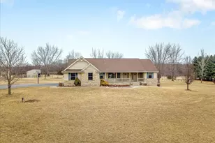 754 E Equestrian Point Dr, Oregon, IL 61061 - Photo 1