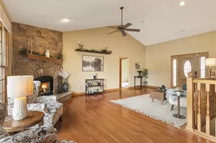 754 E Equestrian Point Dr, Oregon, IL 61061 - Photo 8