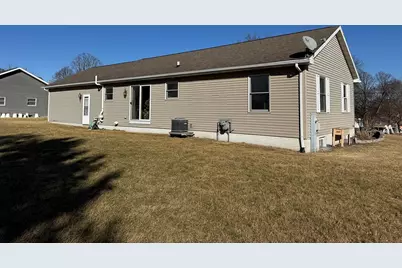 108 SW Lanark Avenue, Lanark, IL 61046 - Photo 4