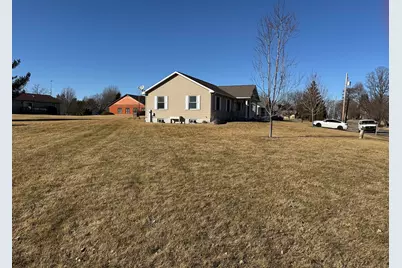 108 SW Lanark Avenue, Lanark, IL 61046 - Photo 8