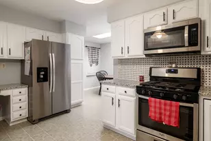 887 S Bell School, Rockford, IL 61108 - Photo 18