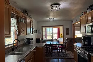 633 Park View St, Pecatonica, IL 61063 - Photo 22