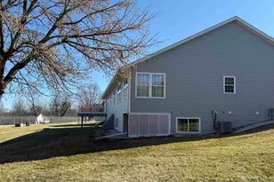 633 Park View St, Pecatonica, IL 61063 - Photo 58