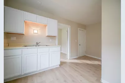 1428 North Avenue, Rockford, IL 61103 - Photo 8